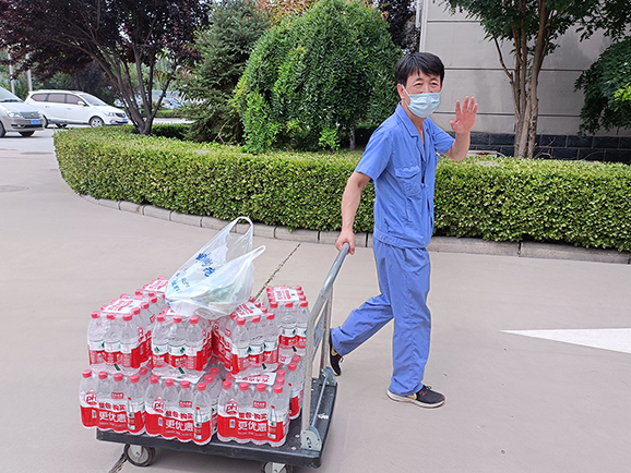 (图4)解暑饮品.jpg (图4)解暑饮品.jpg